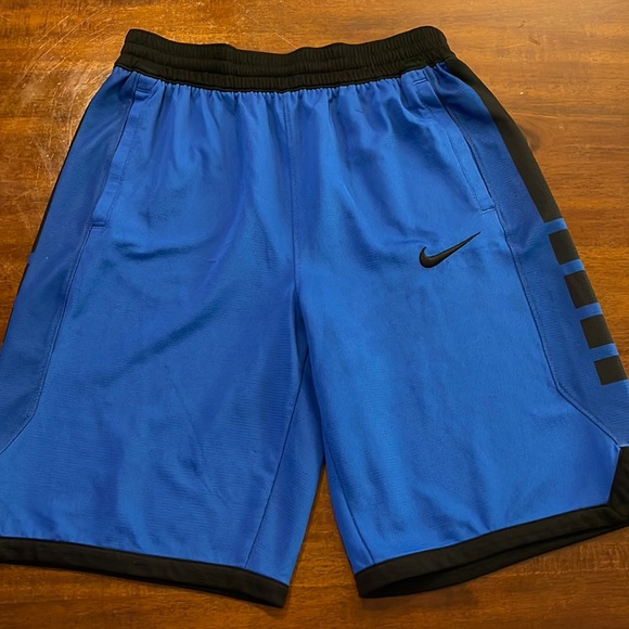 Nike Other - Boys XL Nike basketball shorts